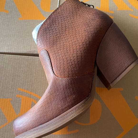 KorkEase Shoes New In Box Korks Leather Gemini Bootie Poshmark